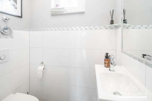 Gäste-WC - Etagenwohnung in 22417 Hamburg mit 121m² günstig kaufen