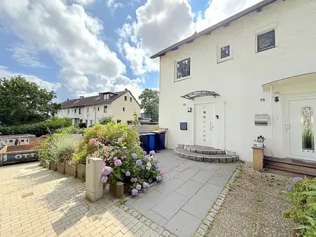 Charmantes Endreihenhaus mit Elbblick in Wedel