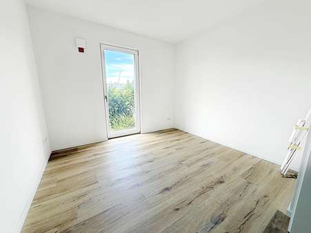 Kinderzimmer Kinderzimmer - Erdgeschosswohnung in 25462 Rellingen mit 80m² kaufen