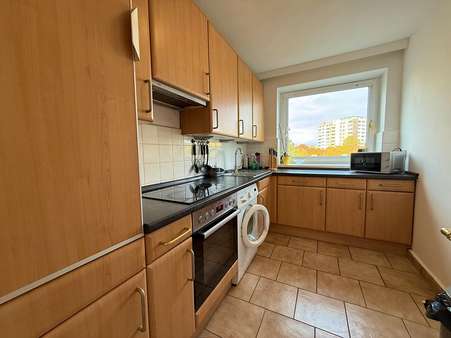 helle Einbauküche helle Einbauküche - Etagenwohnung in 25421 Pinneberg mit 61m² kaufen