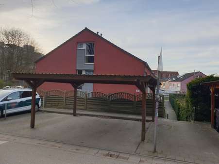 Carport - Doppelhaushälfte in 24143 Kiel mit 117m² kaufen