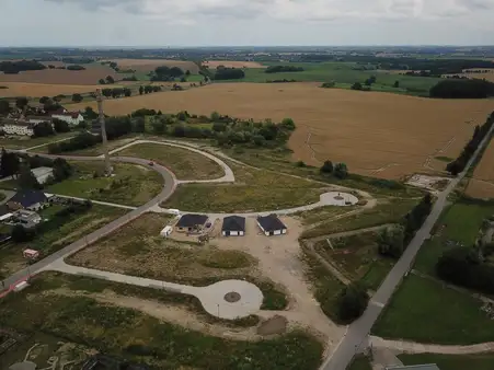 es handelt sich um die letzten schönen Baugrundstücke 
Vor-Ort-Termine m.  