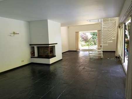 Wohnzimmer - Einfamilienhaus in 58135 Hagen mit 264m² kaufen