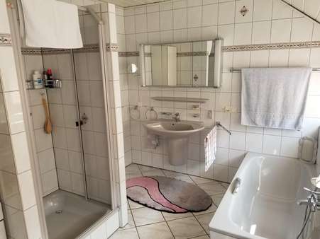Tageslichtbad Tageslichtbad - Doppelhaushälfte in 58256 Ennepetal mit 144m² kaufen