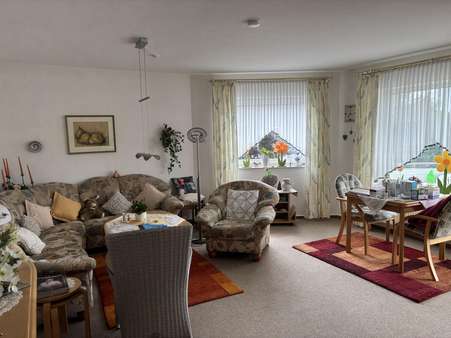 Wohnzimmer - Etagenwohnung in 45549 Sprockhövel mit 92m² kaufen