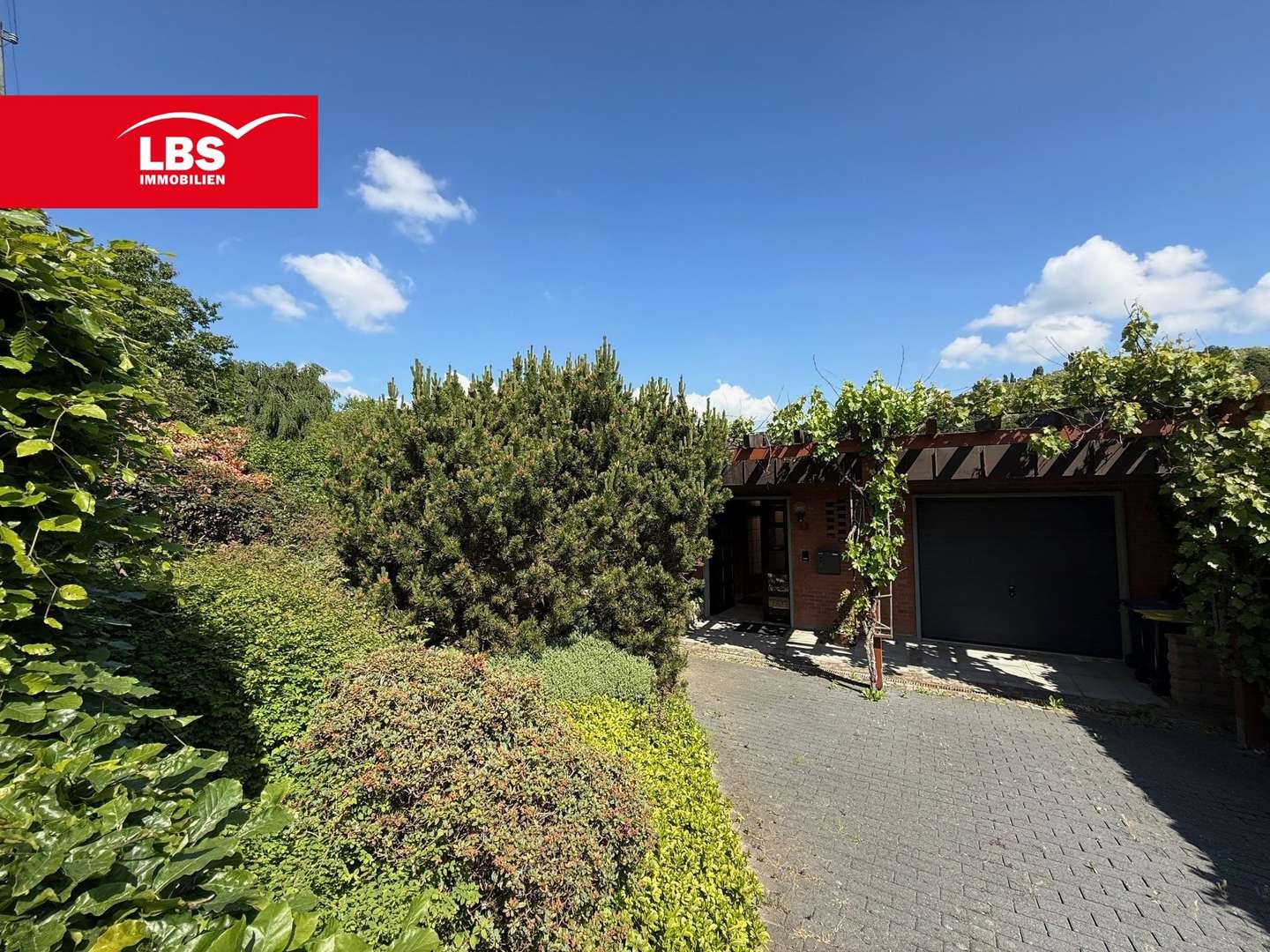 Willkommen Zuhause! - Einfamilienhaus in 32602 Vlotho mit 121m² kaufen