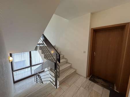 Treppenhaus - Etagenwohnung in 32105 Bad Salzuflen mit 60m² kaufen