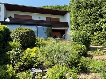 Gartenansicht Gartenansicht - Doppelhaushälfte in 32602 Vlotho mit 138m² kaufen