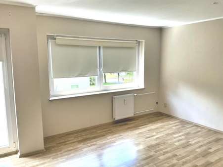 Wohnzimmer Wohnzimmer - Etagenwohnung in 32758 Detmold mit 72m² kaufen
