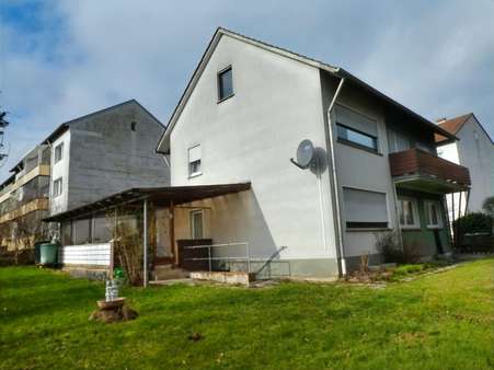 Gartenansicht - Zweifamilienhaus in 32257 Bünde mit 152m² kaufen