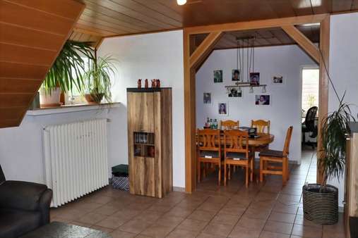 Wohnbereich Wohnbereich - Maisonette-Wohnung in 32120 Hiddenhausen mit 106m² kaufen