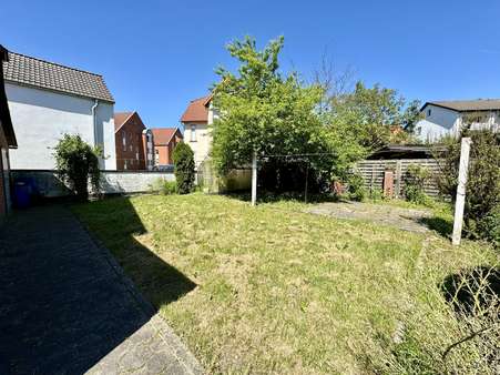 Garten - Zweifamilienhaus in 32791 Lage mit 191m² kaufen