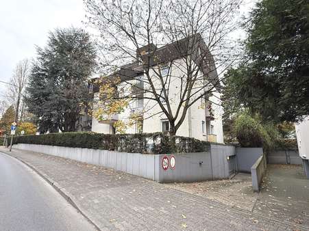 Hausansicht - Erdgeschosswohnung in 60598 Frankfurt mit 50m² kaufen