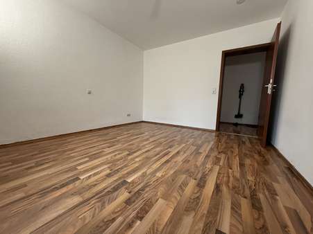 Schlafzimmer - Erdgeschosswohnung in 60598 Frankfurt mit 50m² kaufen