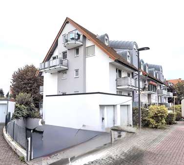 Außen-Einfahrt Tiefgarage Außen-Einfahrt Tiefgarage - Etagenwohnung in 61118 Bad Vilbel mit 41m² kaufen