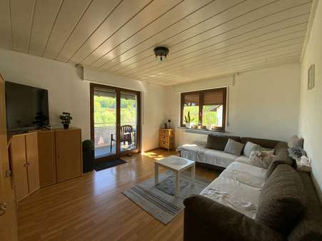 Wohnzimmer Obergeschoss - Zweifamilienhaus in 69483 Wald-Michelbach mit 180m² kaufen