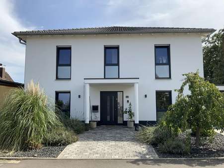 Einfamilienhaus in 64646 Heppenheim mit 198m² kaufen