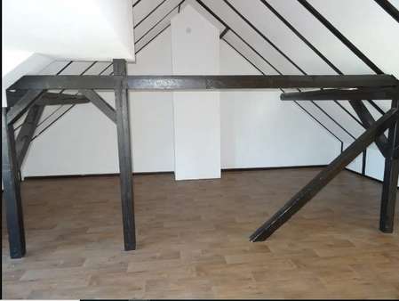 Wohnen / Schlafen - Dachgeschosswohnung in 45968 Gladbeck mit 55m² mieten