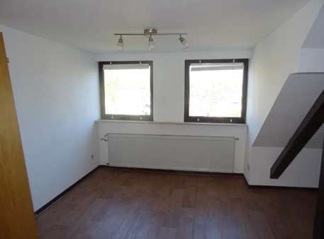 Wohnen / Schlafen - Dachgeschosswohnung in 45968 Gladbeck mit 55m² mieten