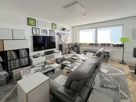 Wohnzimmer - Etagenwohnung in 45138 Essen mit 86m² kaufen