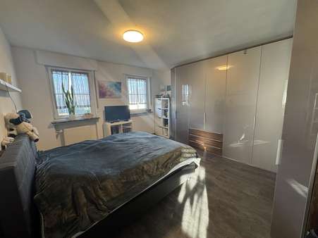 Schlafzimmer - Erdgeschosswohnung in 58739 Wickede mit 85m² kaufen