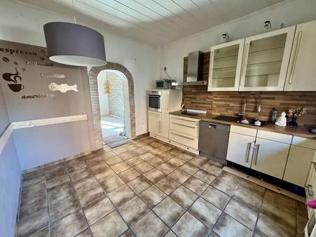 Küche rechts Küche rechts - Maisonette-Wohnung in 45966 Gladbeck mit 116m² kaufen