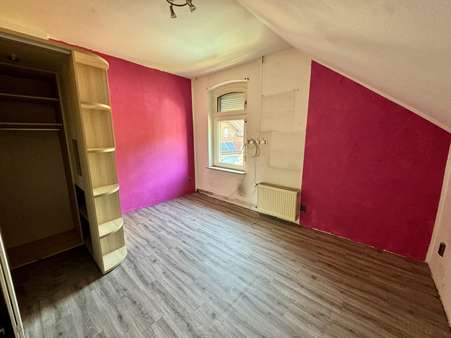 Obergeschoss rechts Obergeschoss rechts - Maisonette-Wohnung in 45966 Gladbeck mit 116m² kaufen