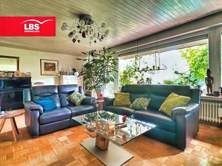 Wohnzimmer - Reihenendhaus in 46569 Hünxe mit 138m² kaufen