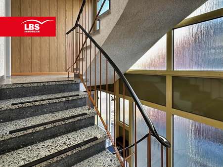 Treppenhaus - Zweifamilienhaus in 45772 Marl mit 165m² kaufen