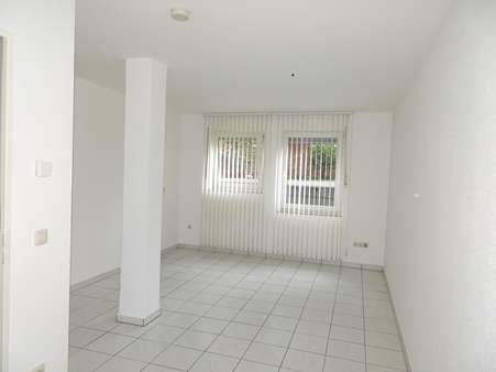 Schlafzimmer - Souterrain-Wohnung in 46242 Bottrop mit 56m² mieten