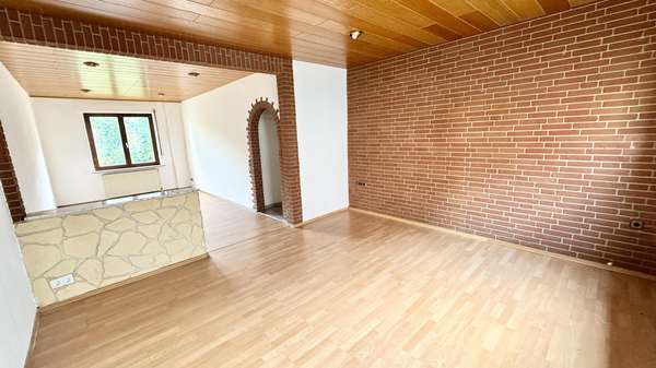Ess-Wohnbereich EG Ess-Wohnbereich EG - Mehrfamilienhaus in 45968 Gladbeck mit 200m² als Kapitalanlage kaufen