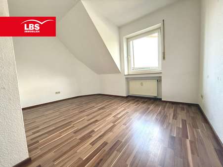 Schlafzimmer 1 - Maisonette-Wohnung in 46240 Bottrop mit 90m² kaufen