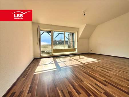 Wohn- und Essbereich - Maisonette-Wohnung in 46240 Bottrop mit 90m² kaufen