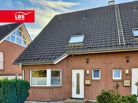 Hausansicht - Doppelhaushälfte in 46240 Bottrop mit 132m² kaufen