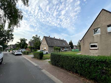 Umgebung - Zweifamilienhaus in 46240 Bottrop mit 94m² kaufen