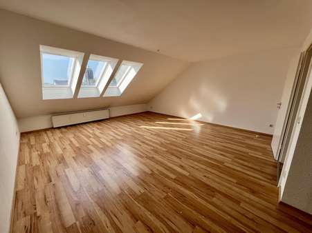 Wohzimmer Wohzimmer - Dachgeschosswohnung in 46236 Bottrop mit 62m² kaufen