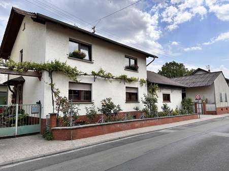 Straßenansicht Straßenansicht - Einfamilienhaus in 55444 Schweppenhausen mit 136m² kaufen