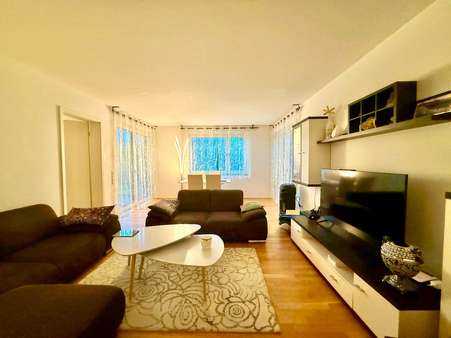 Wohn- Esszimmer - Erdgeschosswohnung in 65189 Wiesbaden mit 81m² kaufen