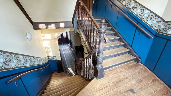 Hausflur - Etagenwohnung in 04299 Leipzig mit 70m² kaufen