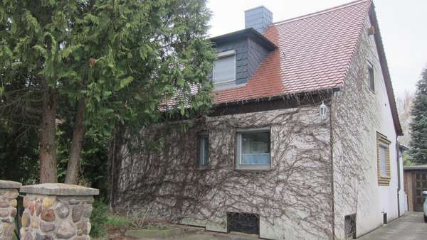 Vorderansicht - Einfamilienhaus in 04425 Taucha mit 80m² kaufen