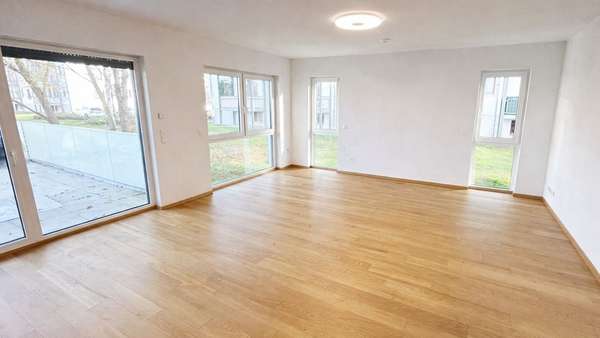 Musterwohnung Wohnzimmer - Etagenwohnung in 04328 Leipzig mit 127m² als Kapitalanlage kaufen