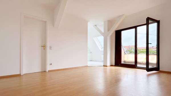 Wohnzimmer Wohnzimmer - Dachgeschosswohnung in 04157 Leipzig mit 70m² kaufen