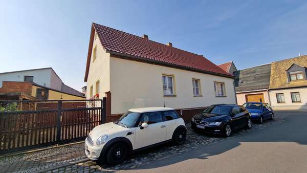 Einfamilienhaus in 04523 Pegau mit 98m² kaufen