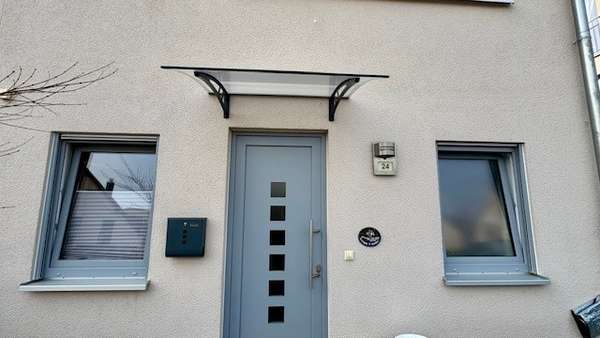 Hauseingang - Doppelhaushälfte in 04207 Leipzig mit 118m² als Kapitalanlage kaufen