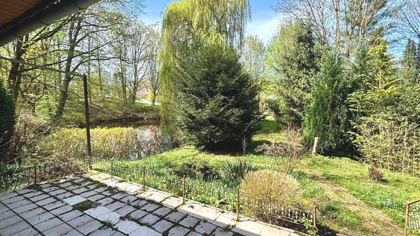 Terrasse Bungalow links - Haus in 04603 Nobitz mit 66m² kaufen