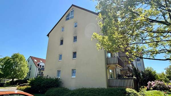 Seitenansicht - Erdgeschosswohnung in 04329 Leipzig mit 90m² als Kapitalanlage kaufen