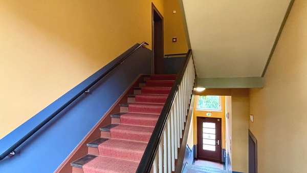 Treppenhaus Treppenhaus - Etagenwohnung in 04159 Leipzig mit 56m² als Kapitalanlage kaufen