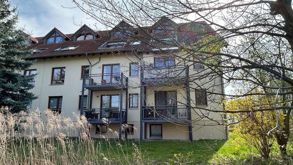 Hausansicht Hofseite Hausansicht Hofseite - Dachgeschosswohnung in 04329 Leipzig mit 71m² als Kapitalanlage kaufen