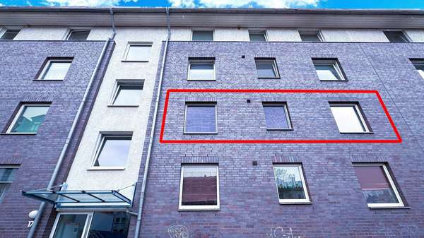 Hausansicht Vorderseite - Etagenwohnung in 04315 Leipzig mit 76m² kaufen