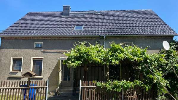 Hofansicht Wohnhaus Hofansicht Wohnhaus - Einfamilienhaus in 04862 Mockrehna mit 105m² kaufen